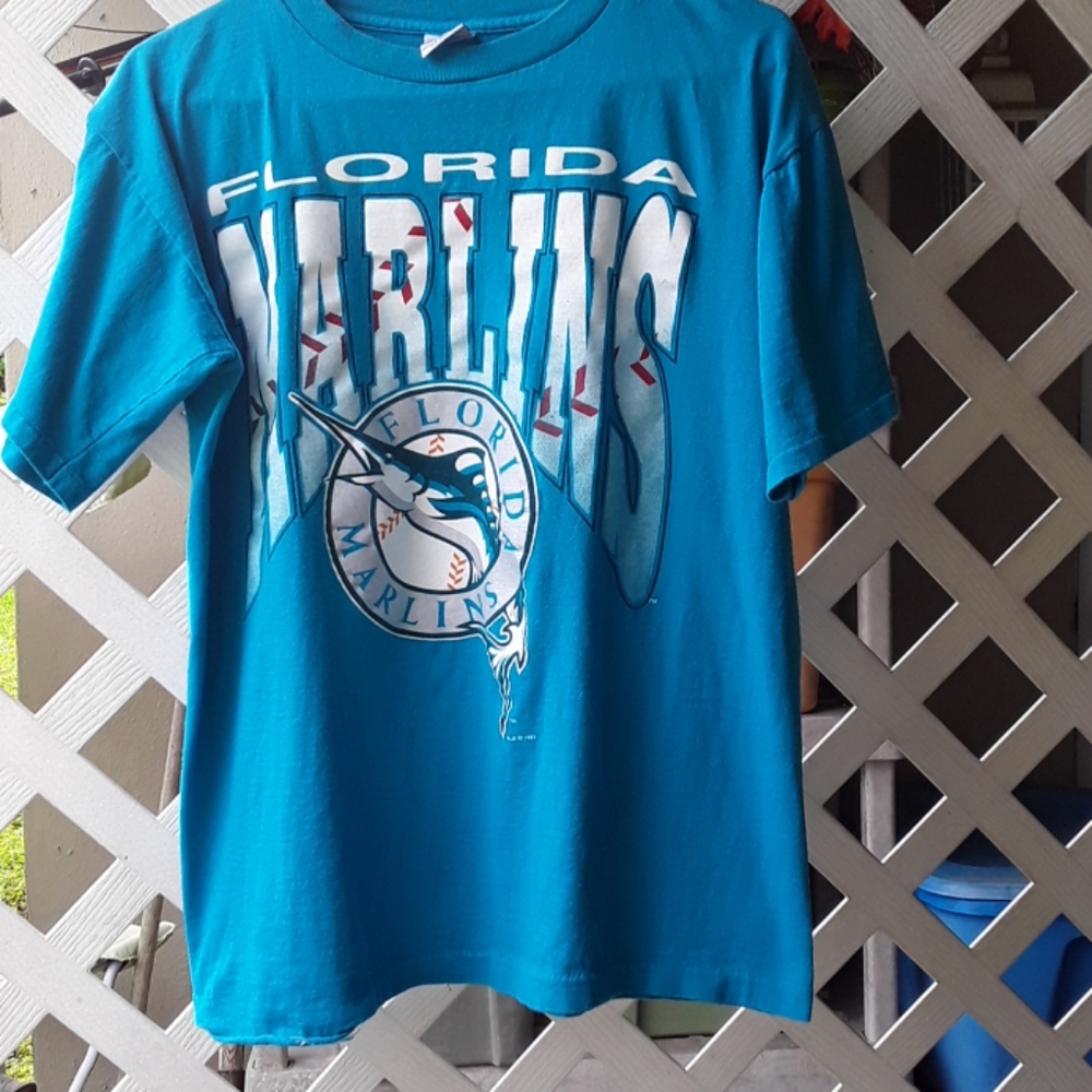 Vintage 1993 Marlin t shirt